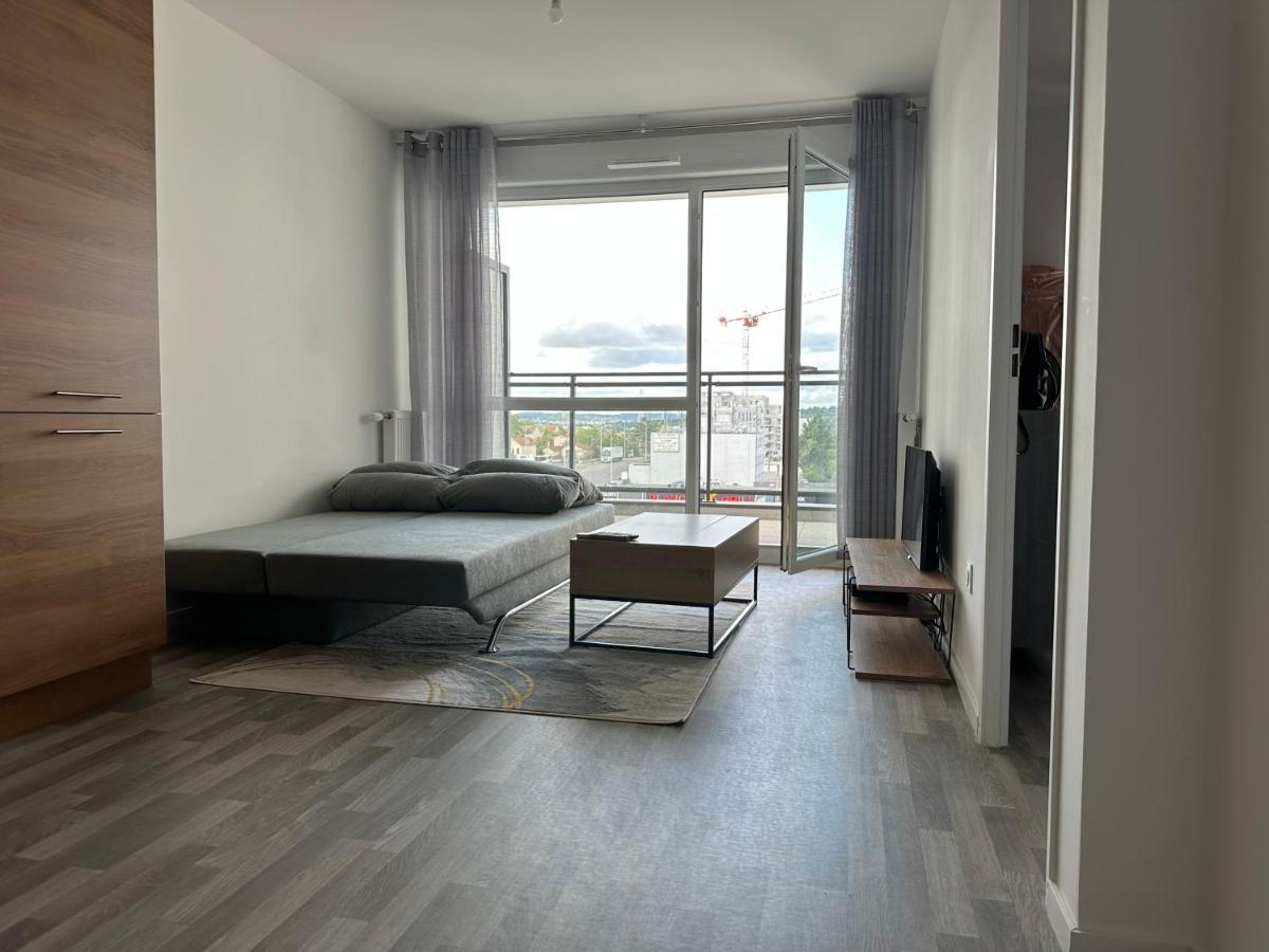 Agreable 2 Pieces Avec Balcon Et Parking Transports By Immo Kit Bnb Sarcelles Kültér fotó